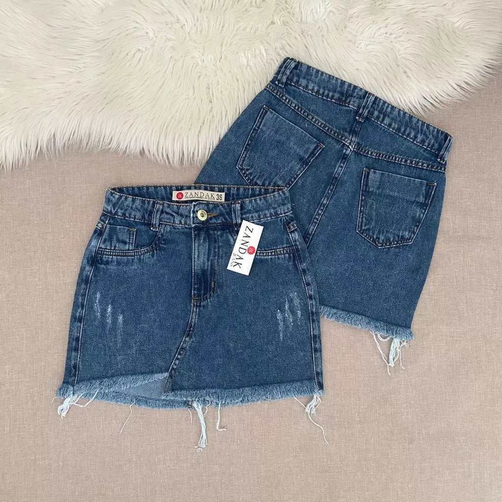 Saia jeans feminina azul manchada Rasgada