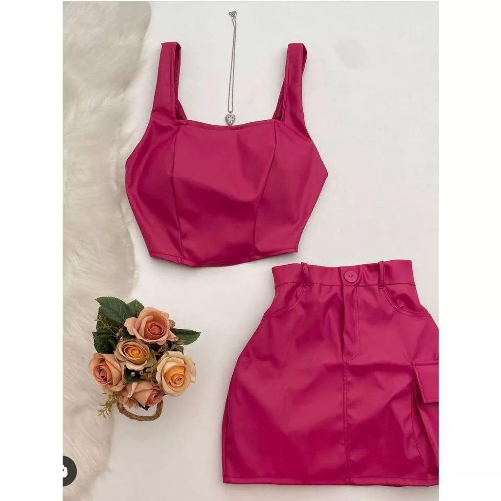Conjunto feminino cropped + saia cargo