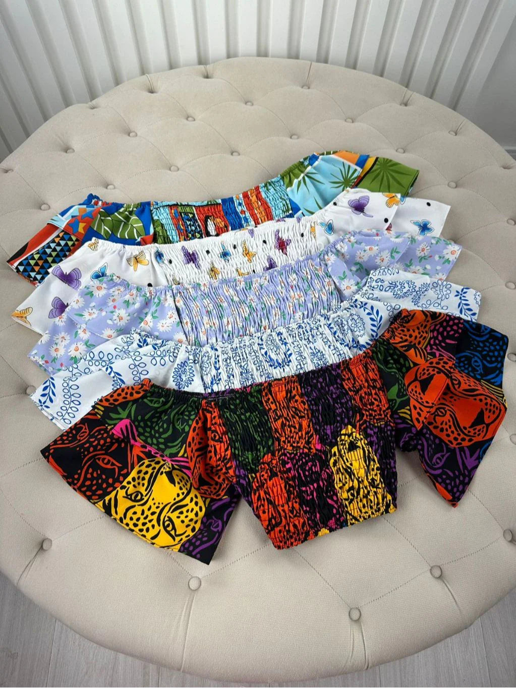 Cropped Lastex Estampa Farm Tendencia Blogueira Moda Tucano Borboleta Onca Margarida Verao