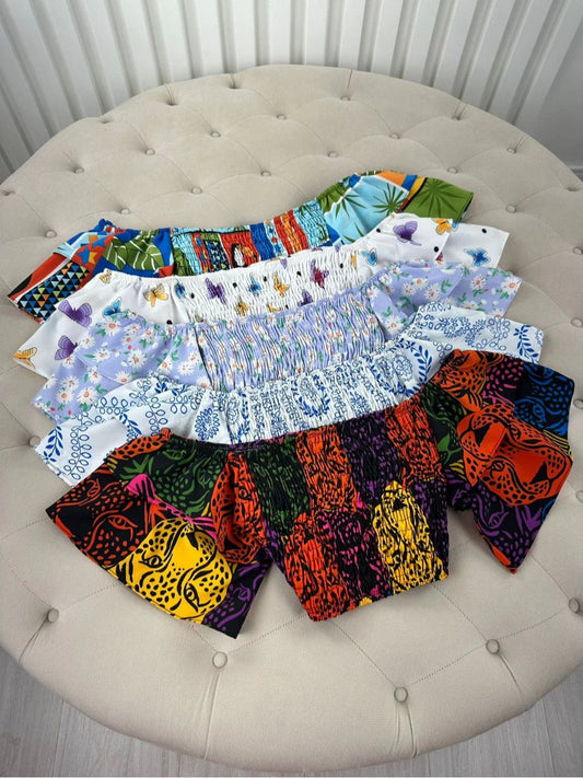 Cropped Lastex Estampa Farm Tendencia Blogueira Moda Tucano Borboleta Onca Margarida Verao