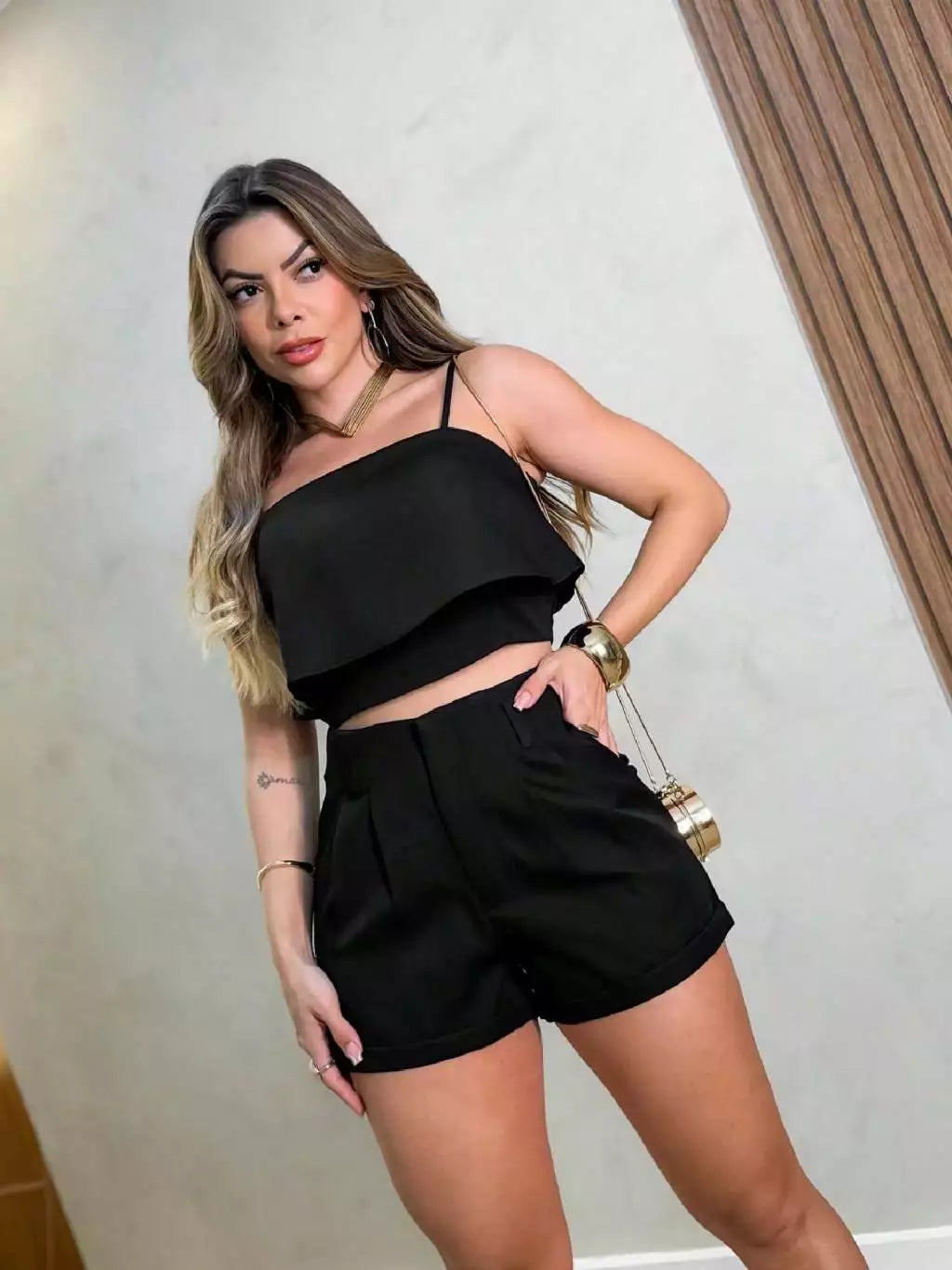 Conjunto feminino alfaiataria de 2 peças:Ragata Sem Mangas e Short