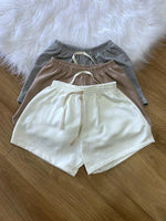 Kit 3 Bermudas Shorts Moletom Feminino lisas 3 Cores Sortidas Verão- Moletom macio e confortável.