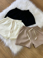 Kit 3 Bermudas Shorts Moletom Feminino lisas 3 Cores Sortidas Verão- Moletom macio e confortável.