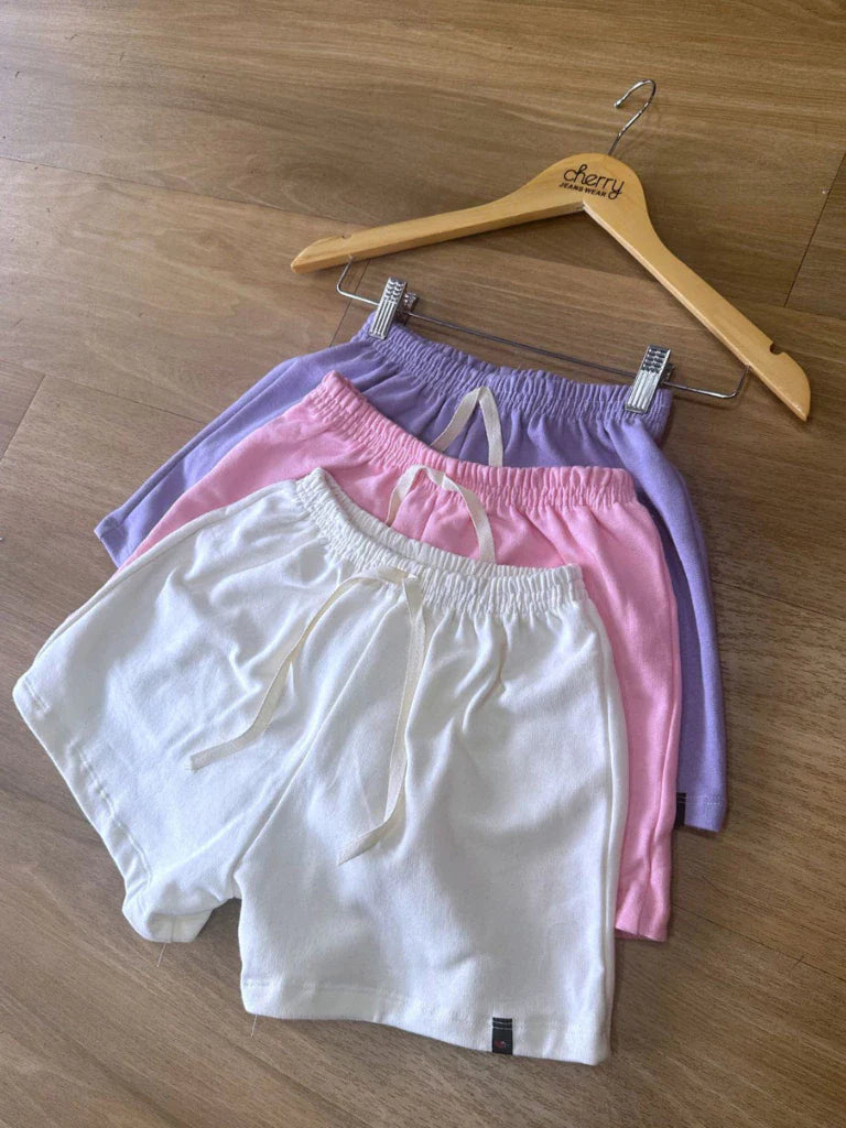 Kit 3 Bermudas Shorts Moletom Feminino lisas 3 Cores Sortidas Verão- Moletom macio e confortável.