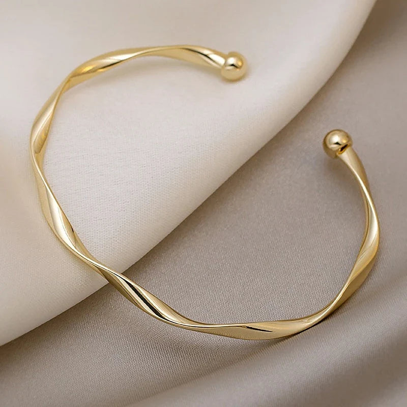 Pulseira De Moda Simples Torcida Alta Qualidade Desenho De Nicho Da Jóias De Mão Estilo Legal Para Mulheres