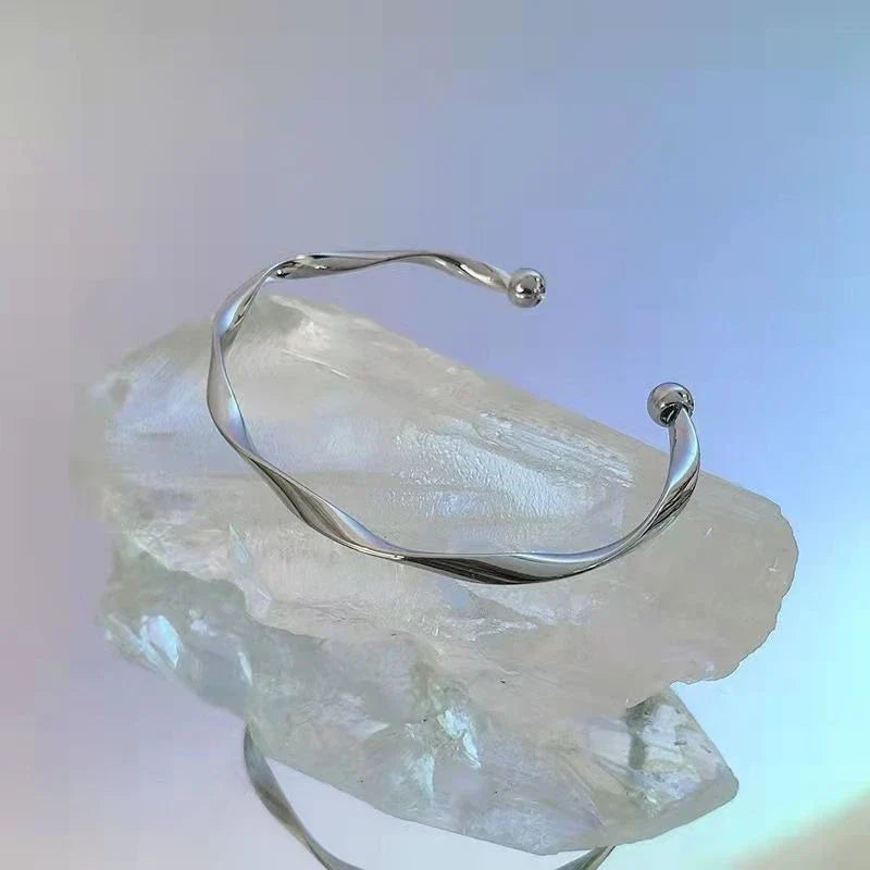 Pulseira De Moda Simples Torcida Alta Qualidade Desenho De Nicho Da Jóias De Mão Estilo Legal Para Mulheres
